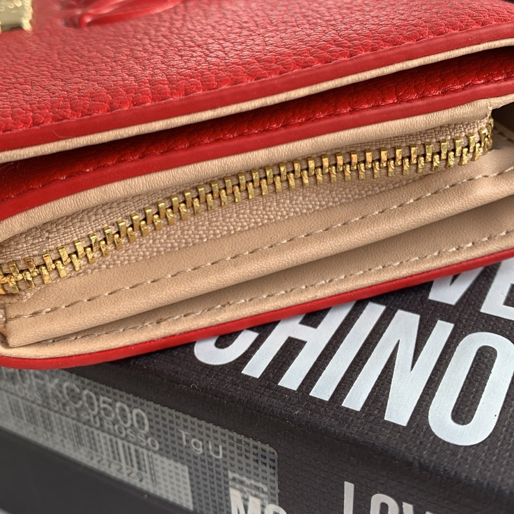 ❤️❤️❤️LOVE MOSCHINO RED LOGO EMBOSSED FAUX LEATHER WALLET ❤️❤️❤️ - Picture 9 of 9